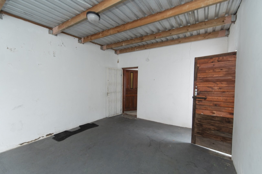 6 Bedroom Property for Sale in Newton Park Eastern Cape